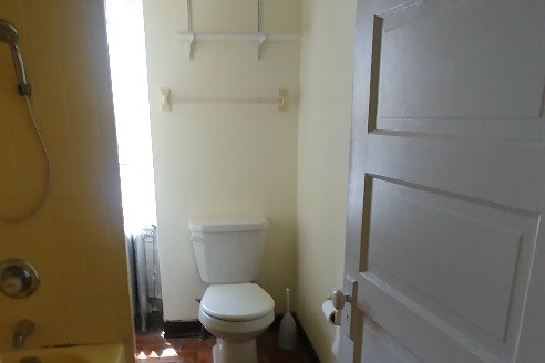 Building Photo - 448 Seville St