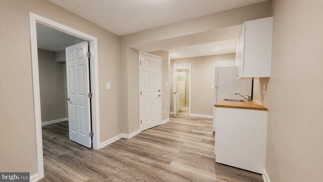 Building Photo - 19105 Willow Spring Dr