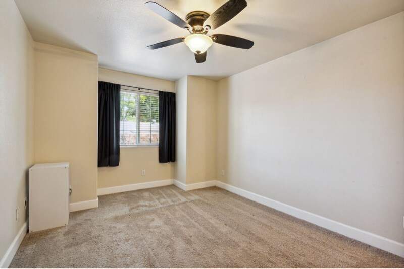 Building Photo - 3004 Portola Way