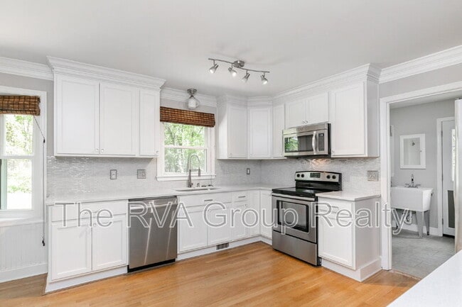 Building Photo - 11000 May Apple Terrace