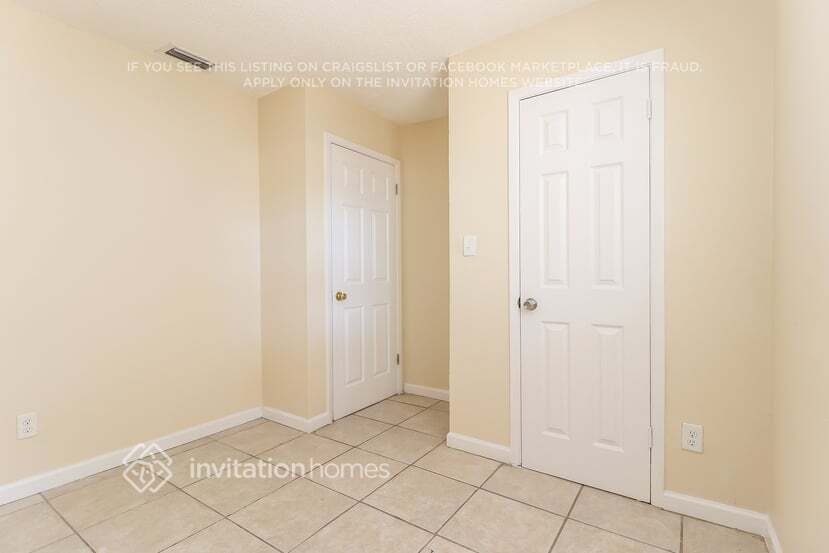 Building Photo - 11781 128th Ave N