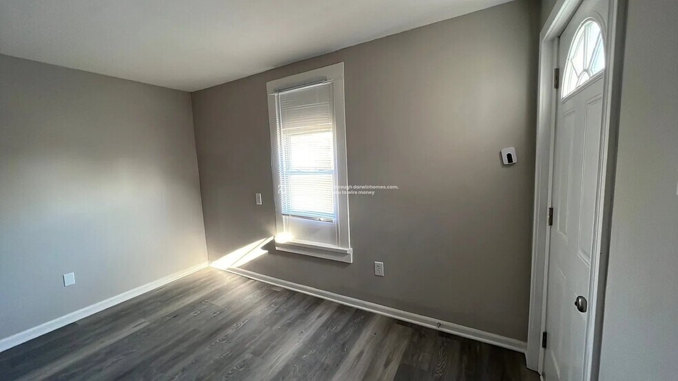 Building Photo - 3315 Hale Ave