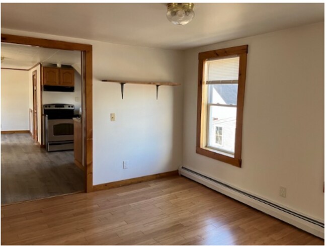 Building Photo - 141 Spruce St