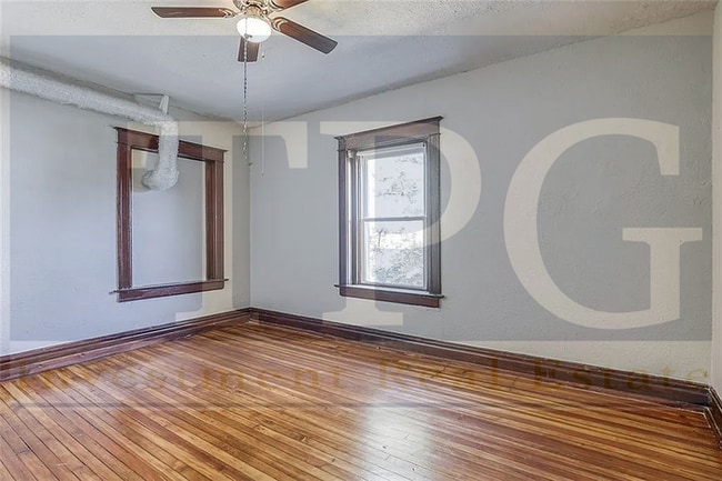 Building Photo - 2704 Park Ave