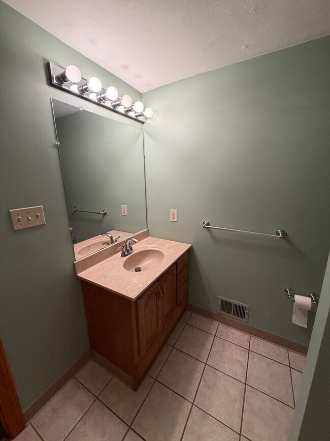 Building Photo - Beautiful Home for Rent