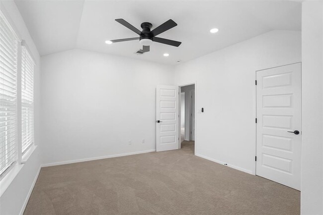 Building Photo - 147 Heather Glen Way