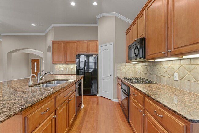 Building Photo - 4220 John's Light Dr