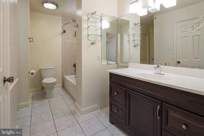 Building Photo - 3309 Wyndham Cir