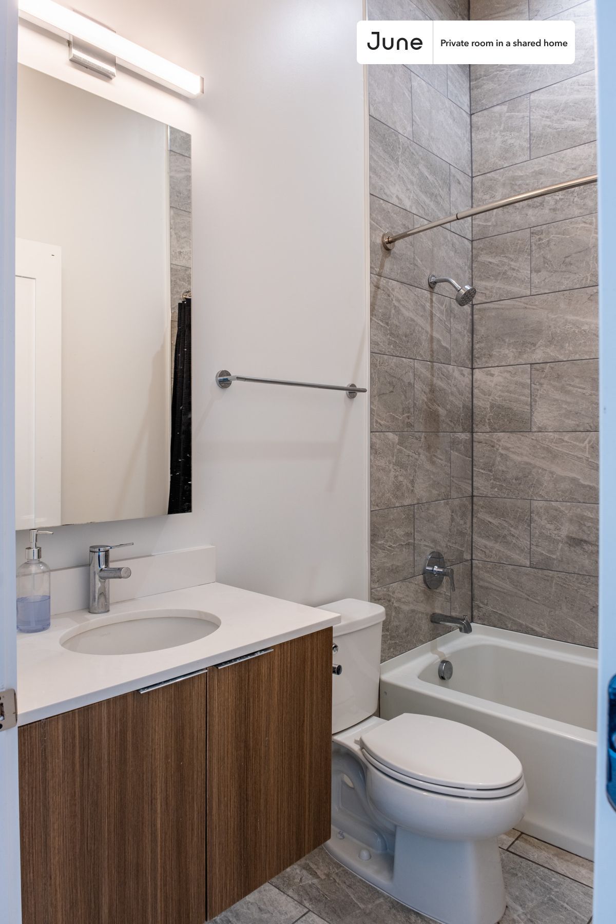 Building Photo - Room in Shared 4 bed/2 bath home in Dupont Circle