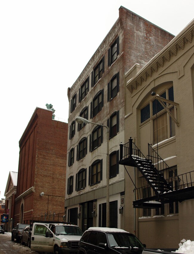 Primary Photo - 90 Warrenton St