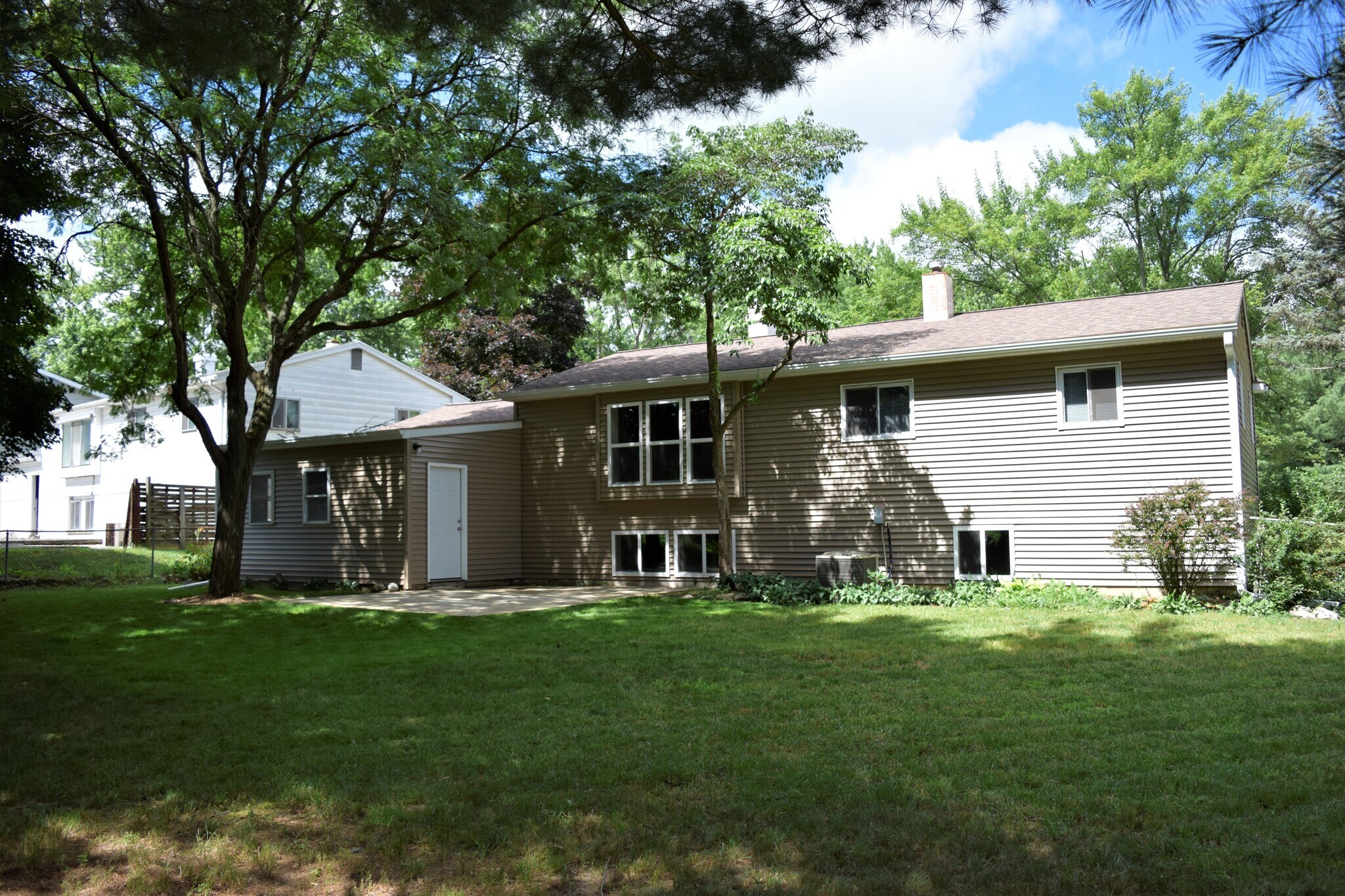 Building Photo - 7631 Walcott Street
