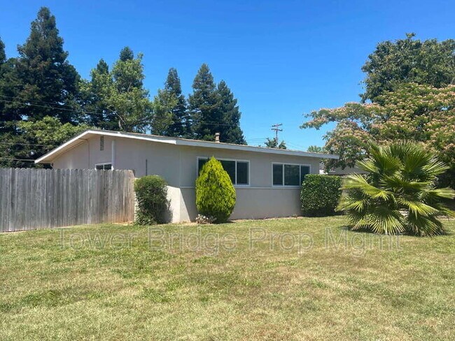 Building Photo - 8255 Oahu Dr