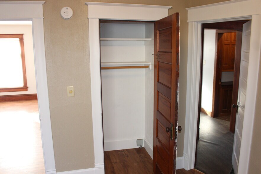 Bedroom 2.. - 1516 Thurston Ave