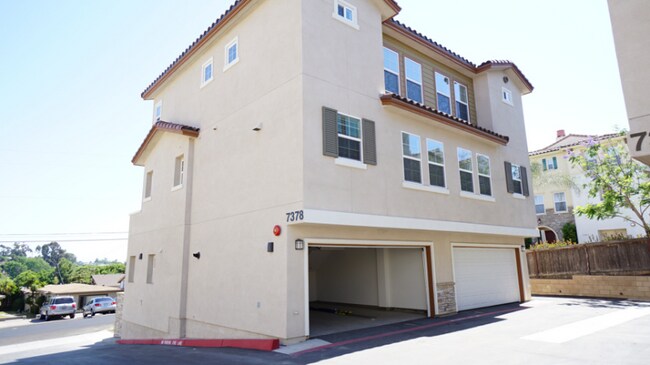 Building Photo - 7382 La Mesita Pl