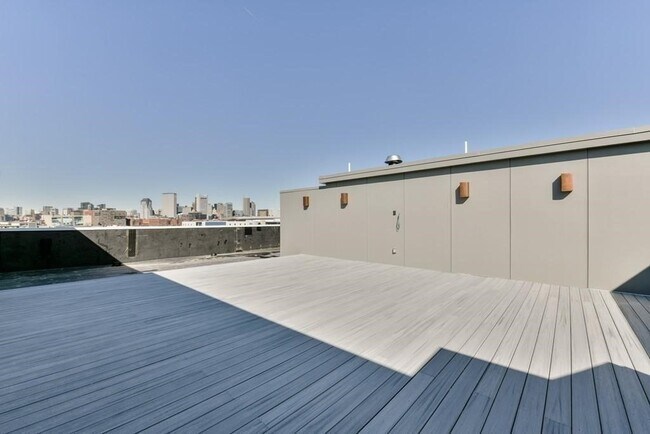 Building Photo - 377 West First St-