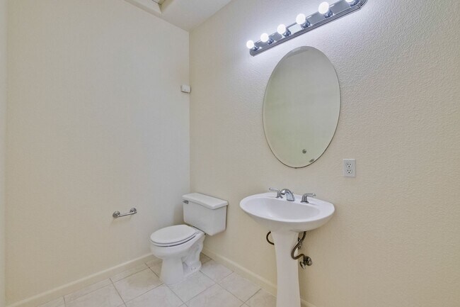 Building Photo - Spacious 4-Bedroom Home on Private Cul-De-...