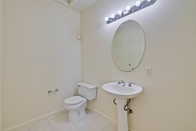 Building Photo - Spacious 4-Bedroom Home on Private Cul-De-Sac | No HOA | Custom Closets, New Floors & Lush Backya...