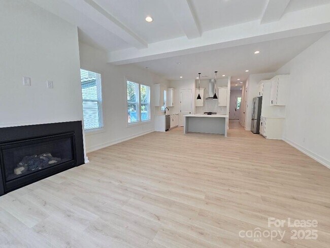 Building Photo - 511 Bowman Rd