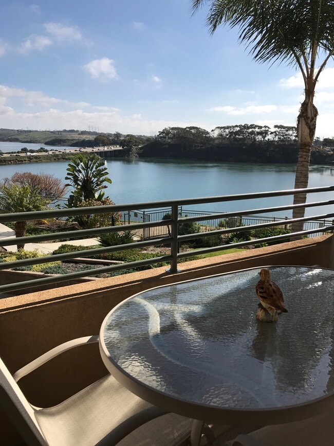 Building Photo - Major Ocean & Lagoon Views from this Beautiful 2 Master Bedroom + Den Ocean Pointe Condo!