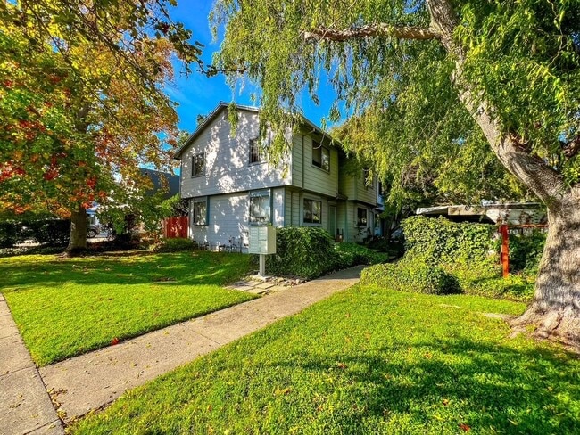 Primary Photo - 2460 Old Sonoma Rd