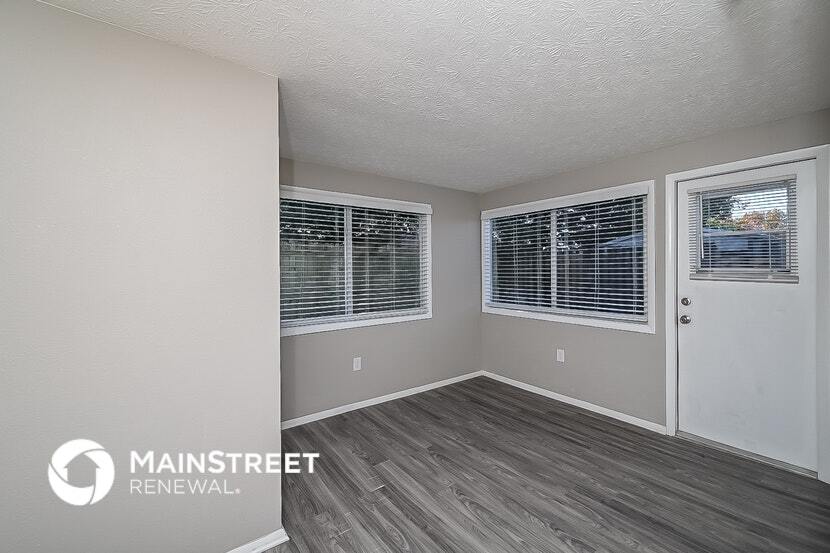 Building Photo - 4010 Stratfield Dr