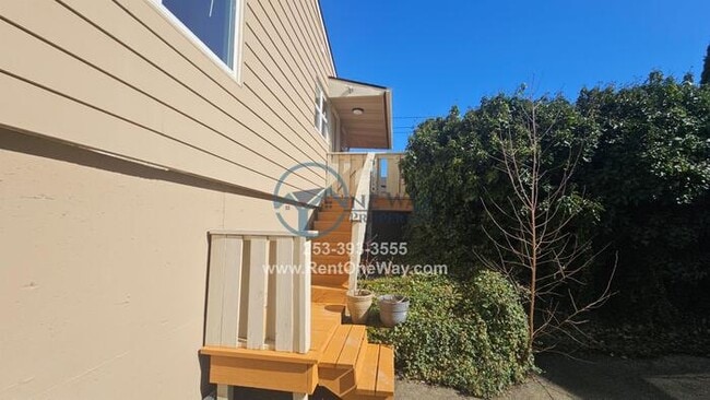 Building Photo - 4706 N Mullen St