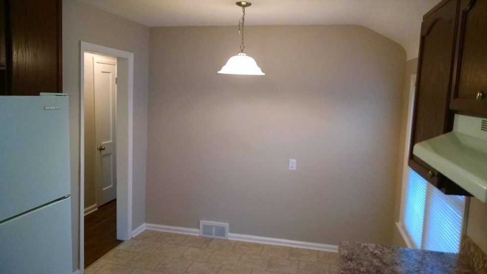 Building Photo - 60 Canfield Dr