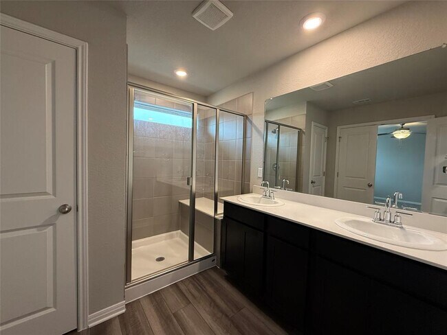 Building Photo - 953 Lone Peak Wy