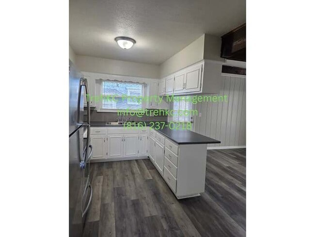 Building Photo - 1860 E 76th Terrace