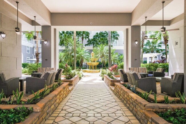 Building Photo - 700 S Harbour Island Blvd