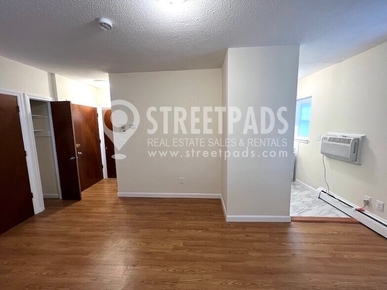 Building Photo - 2018 Commonwealth Avenue