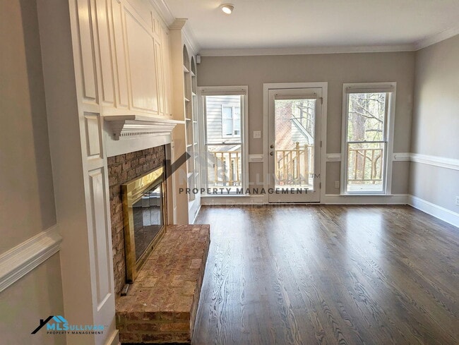 Building Photo - 1306 Hampshire Ct