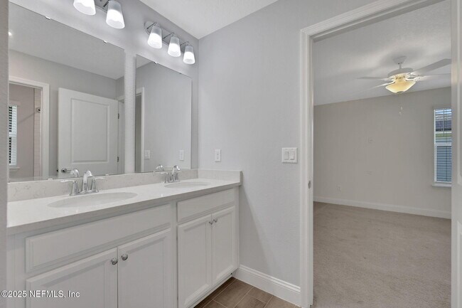 Building Photo - 174 Killarney Ave