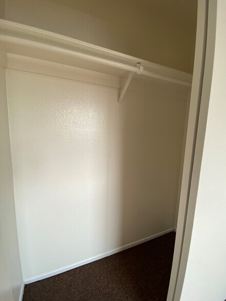 Building Photo - 4225 Parkwood Ct