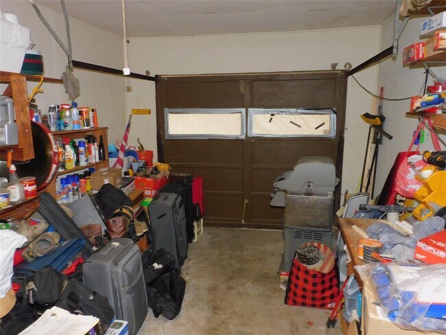 Building Photo - 1207 Trimm Ave