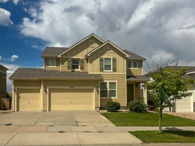 Primary Photo - Jordan Crossing 4bd home is waiting for you!