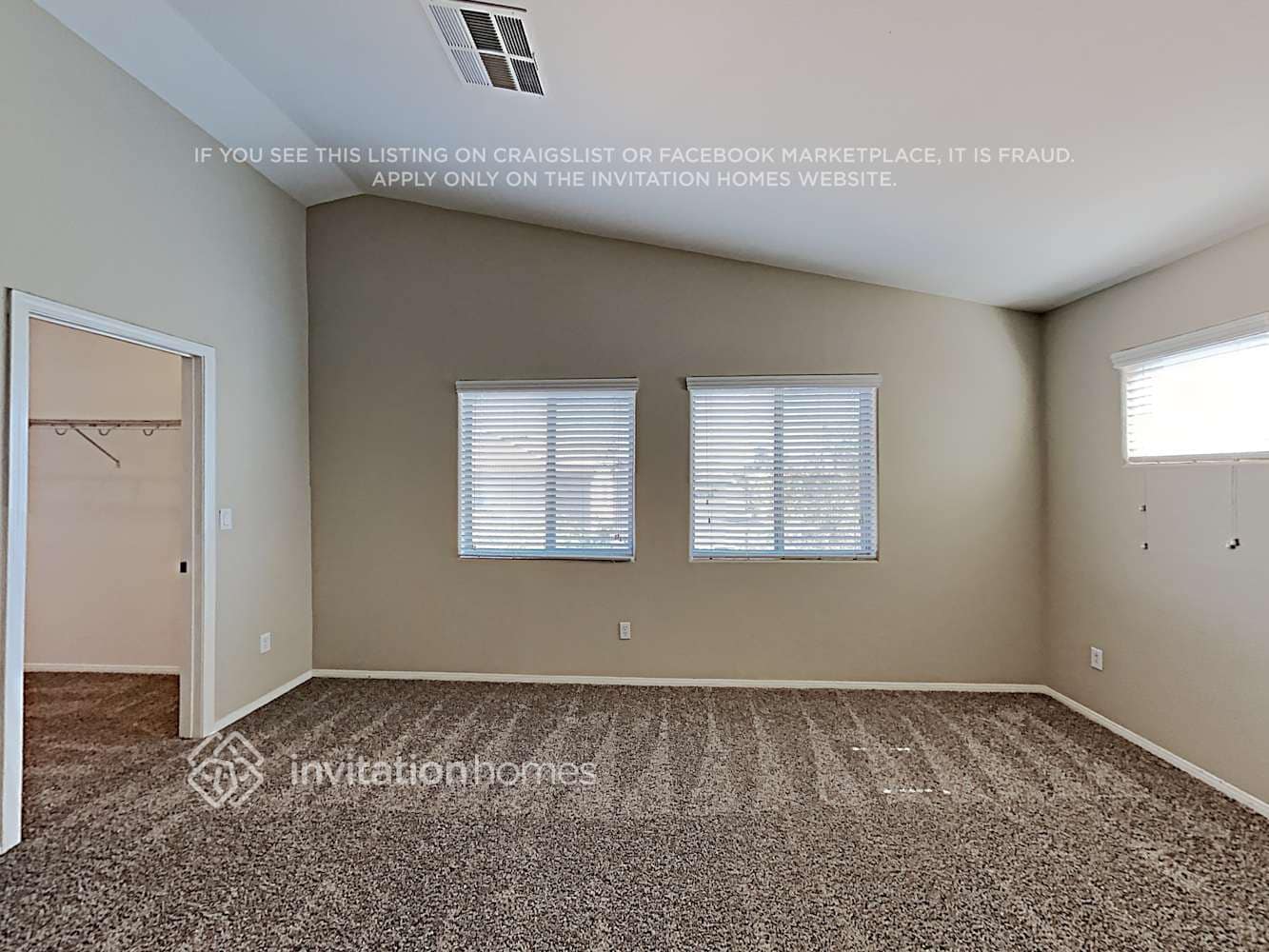 Building Photo - 10536 Bella Camrosa Dr