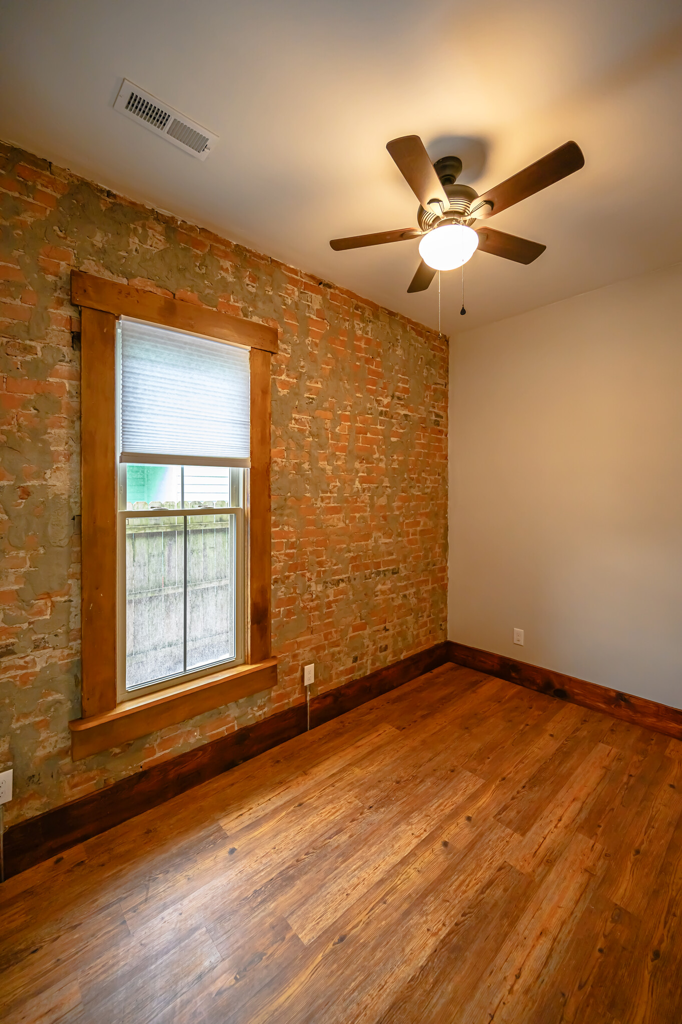 Building Photo - 44 S Terry St