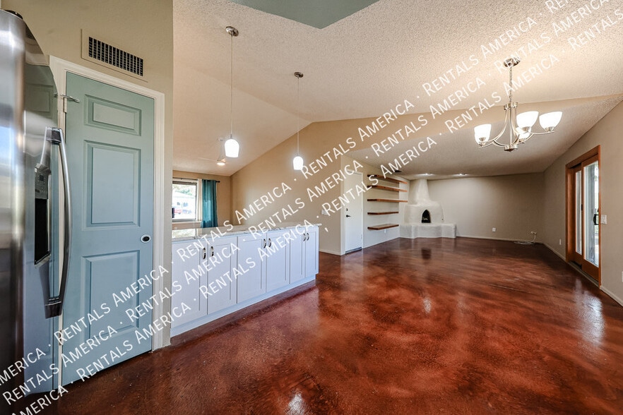 Building Photo - 10438 S 45th Pl