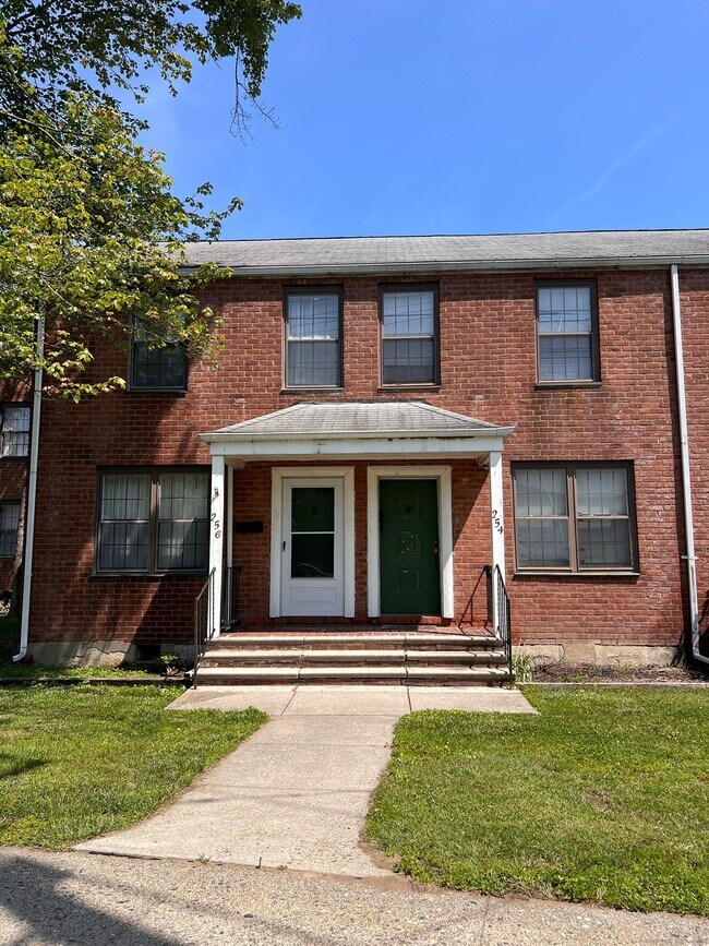 Primary Photo - 254 Texas Ave