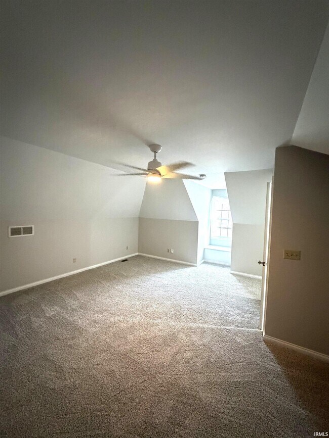 Building Photo - 2644 Waterstone Dr