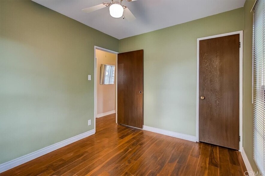 https://my.matterport.com/show/?m=jzeRU6tT8Ln - 1331 N Lincoln St