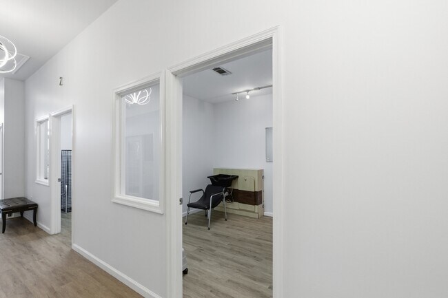 Building Photo - 4341 Park Heights Ave