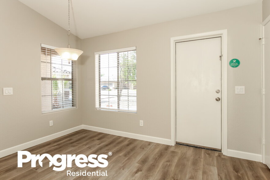 Building Photo - 9321 W Purdue Ave