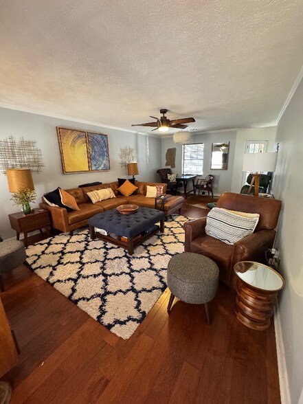 Building Photo - 128 Cedar Ln