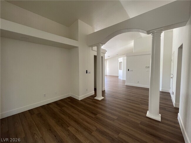 Building Photo - 2538 Furnace Creek Ave