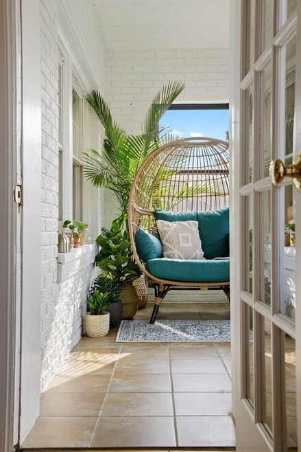 Building Photo - 807 W 48th St