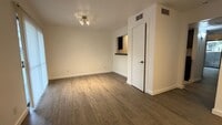 Building Photo - 4123 Avondale Ave