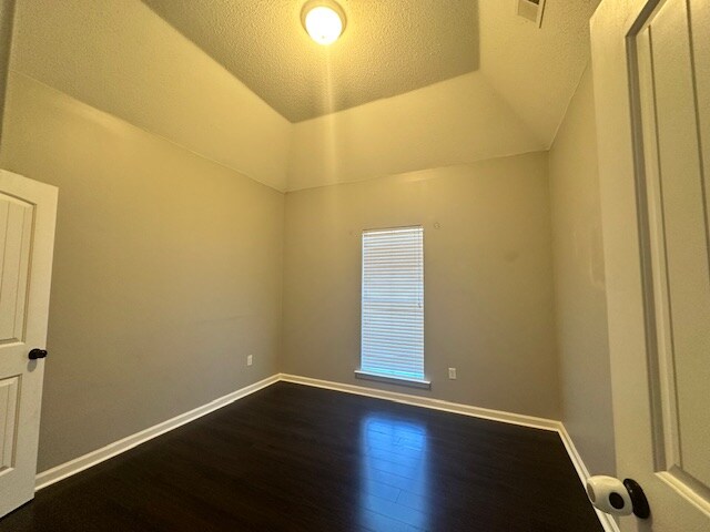 Building Photo - 5449 Mallard Park Blvd