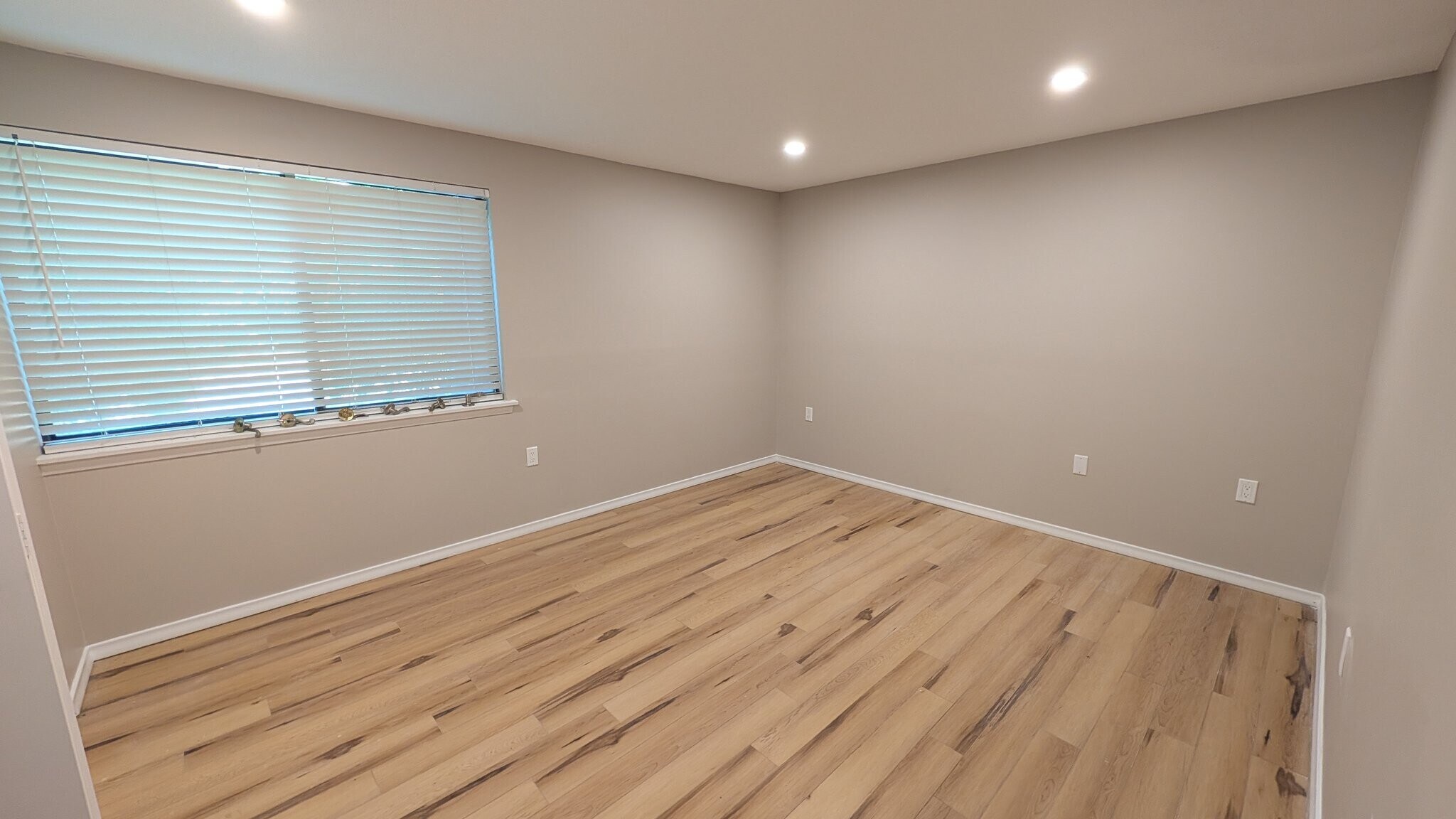 Building Photo - 48 Avonwood Rd